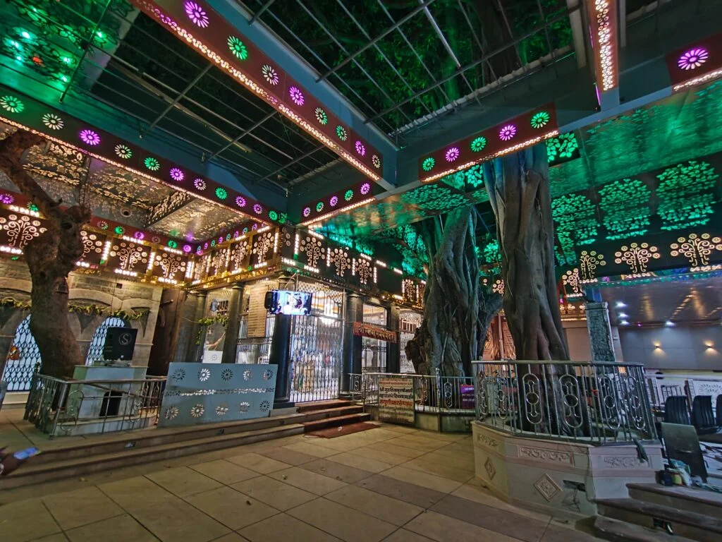 Akkalkot Temple